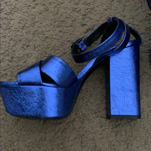 Saint Laurent Farrah 80 Sandals - Picture 5 of 7